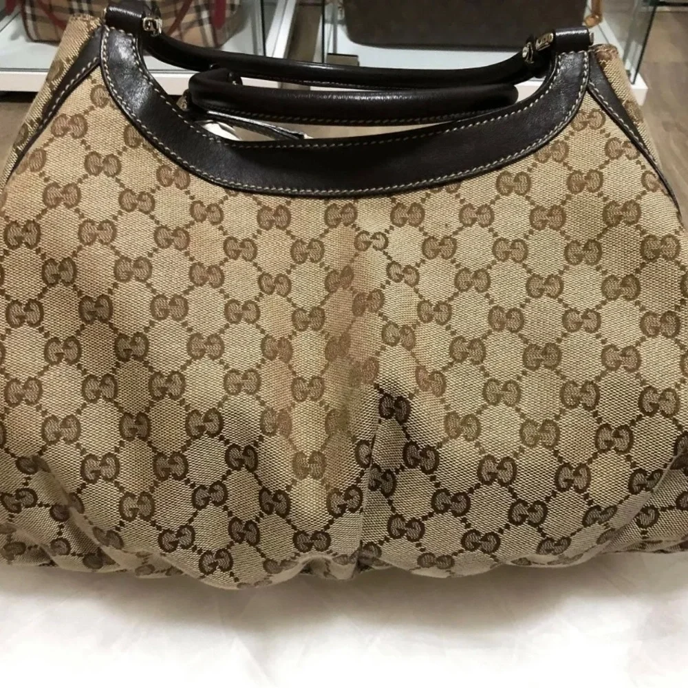 Gucci D Ring Hobo (Authentic Pre Owned) - Picture 6 of 16